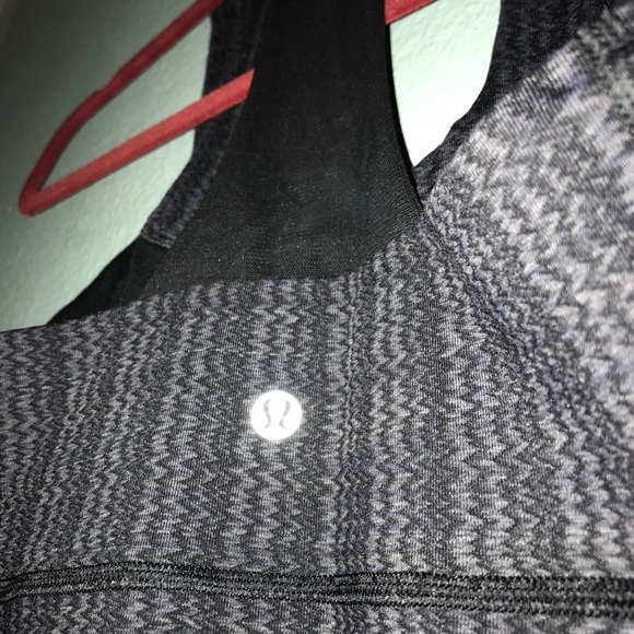 Lululemon Scoop Neck Mesh Tank - Picture 7 of 8